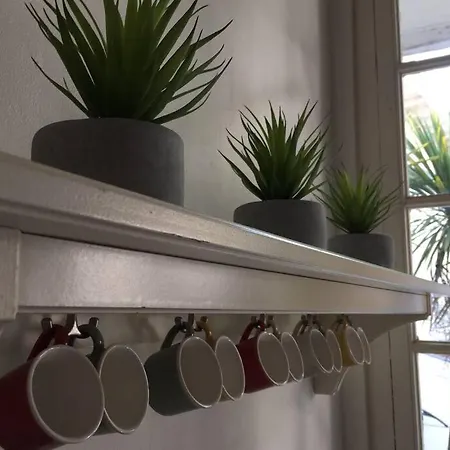 Apartment Charme Assure Pour Ce Idealement Situe