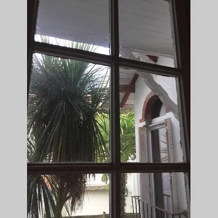 Апартаменти Charme Assure Pour Ce Idealement Situe Аркашон