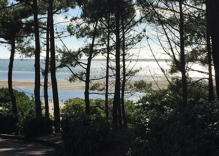 Apartment Charme Assure Pour Ce Idealement Situe