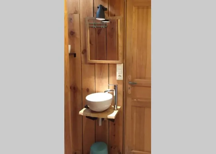 Charme Assure Pour Ce Idealement Situe شقة